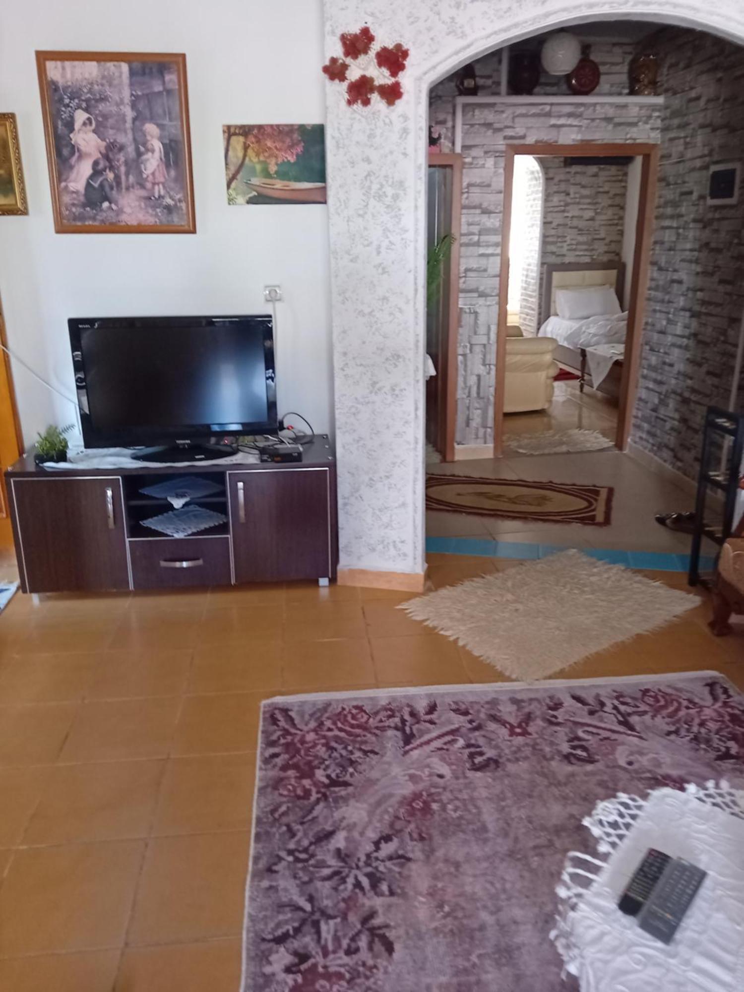 Olivia Guesthouse Gjirokastër 외부 사진
