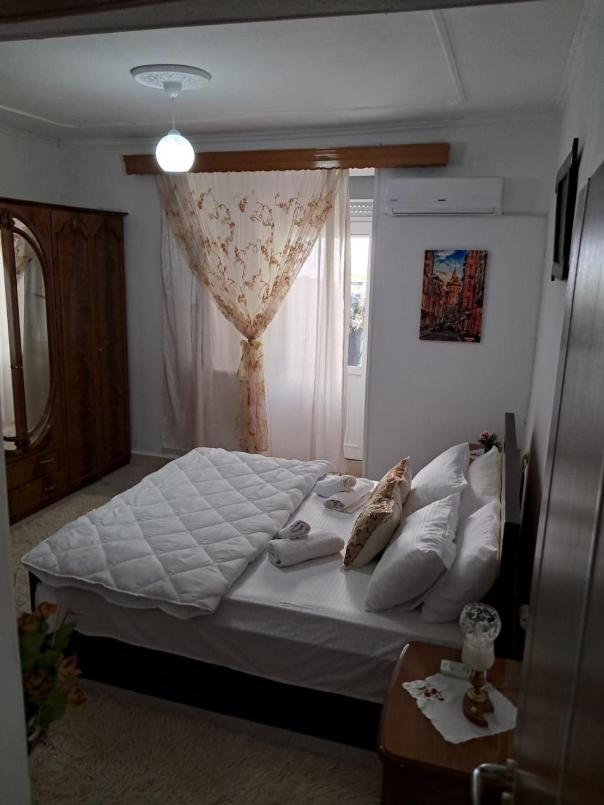 Olivia Guesthouse Gjirokastër 외부 사진