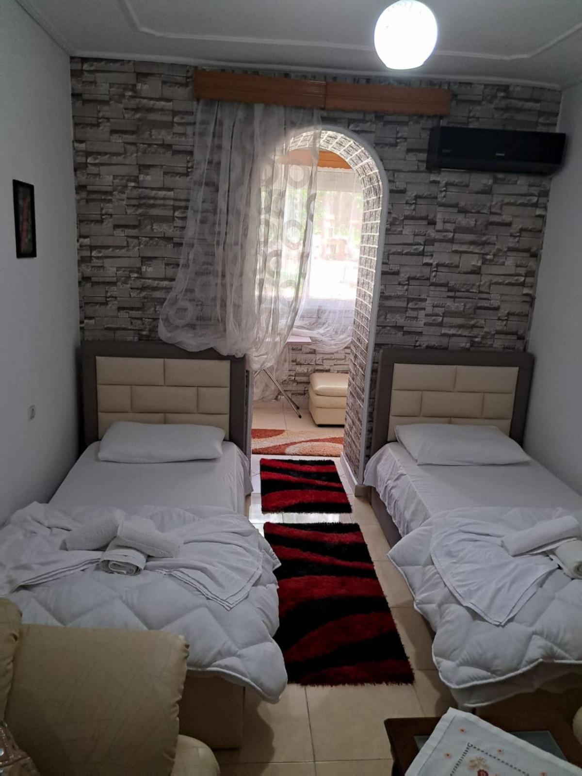 Olivia Guesthouse Gjirokastër 외부 사진