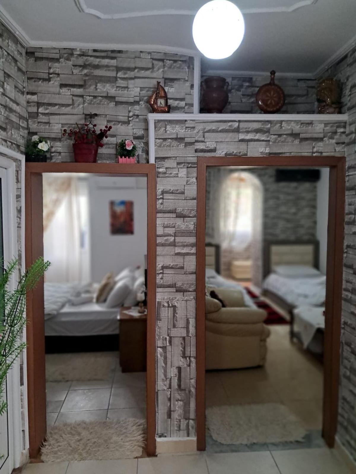 Olivia Guesthouse Gjirokastër 외부 사진