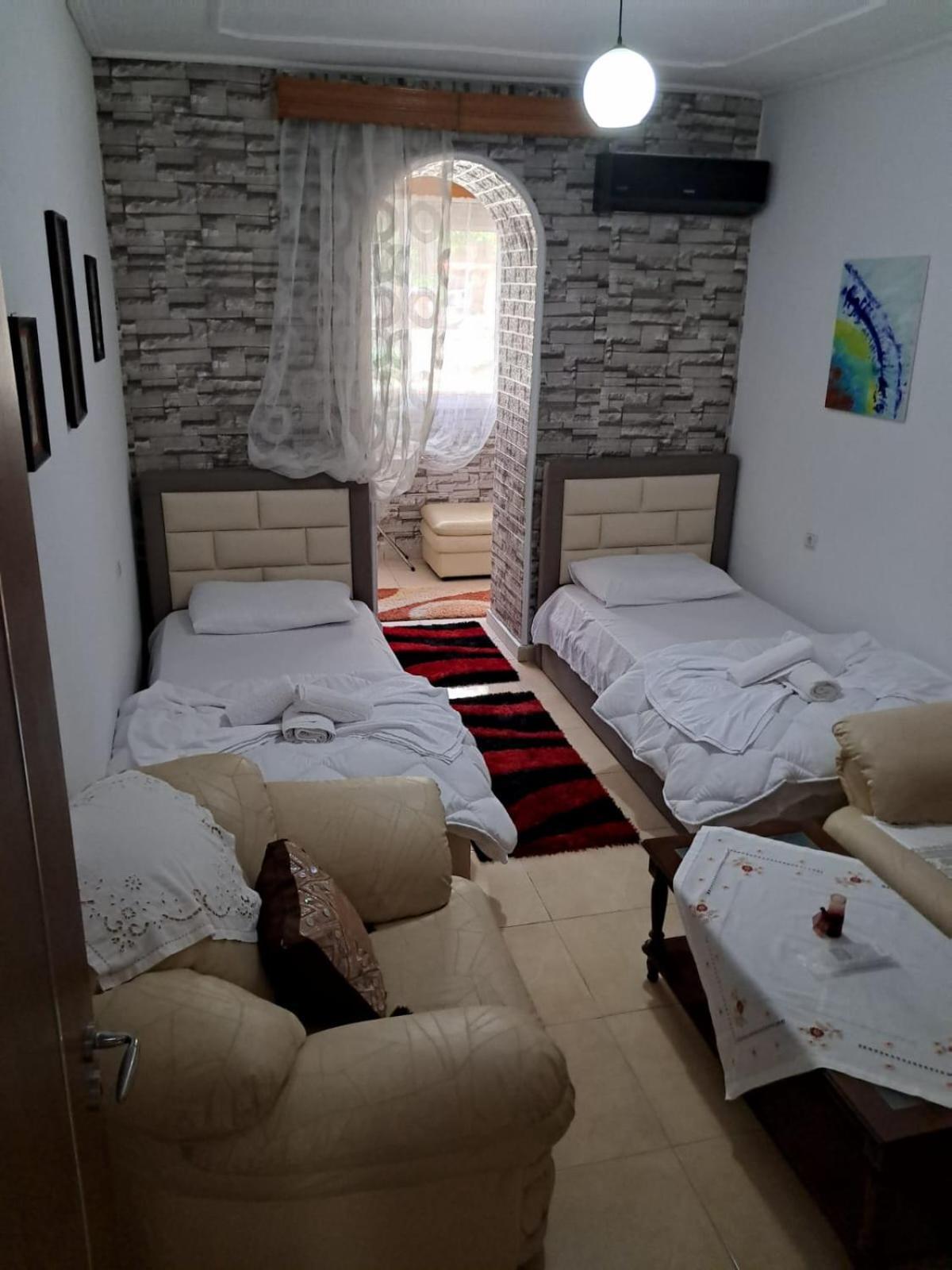 Olivia Guesthouse Gjirokastër 외부 사진